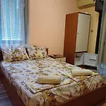 Maison d'hôtes и анхиало *