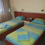 и анхиало Casa de hóspedes Pomorie