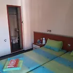 и анхиало Casa de hóspedes *