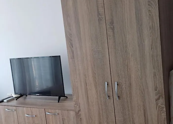 и анхиало Konukevi