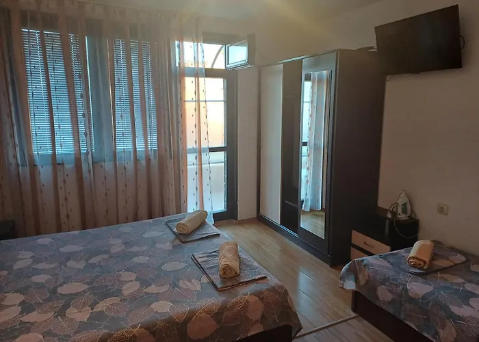 Konukevi и анхиало Ahyolu